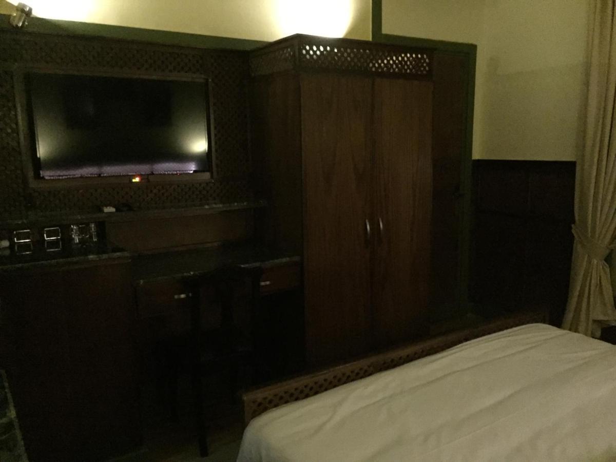 ホテル Carlton Downtown カイロ エクステリア 写真