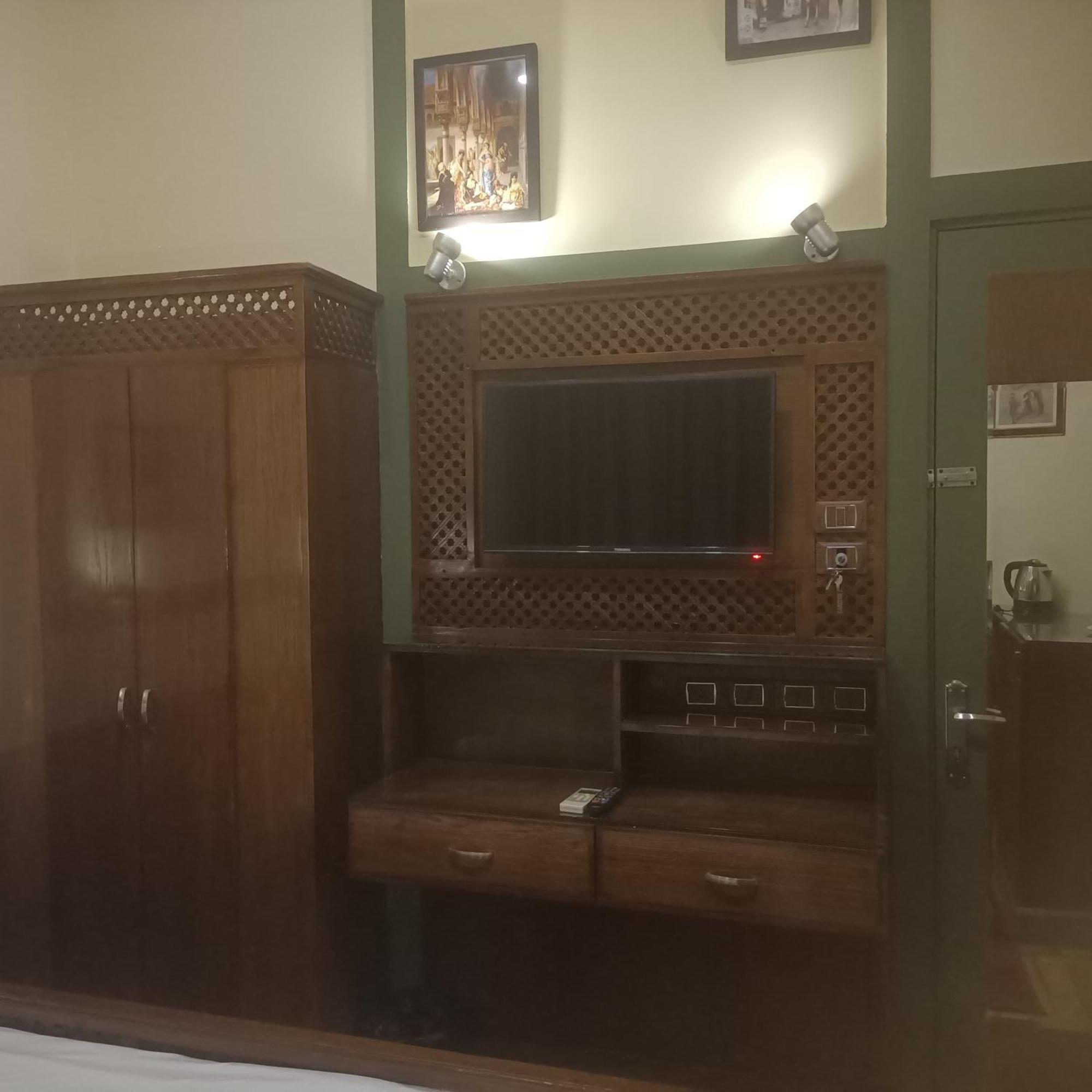 ホテル Carlton Downtown カイロ エクステリア 写真